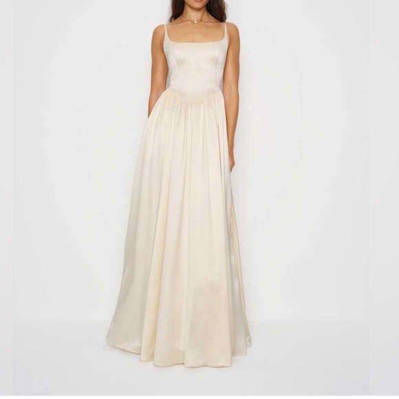 NEW NWT Reformation Liz Silk Dress - Picture 4 of 5